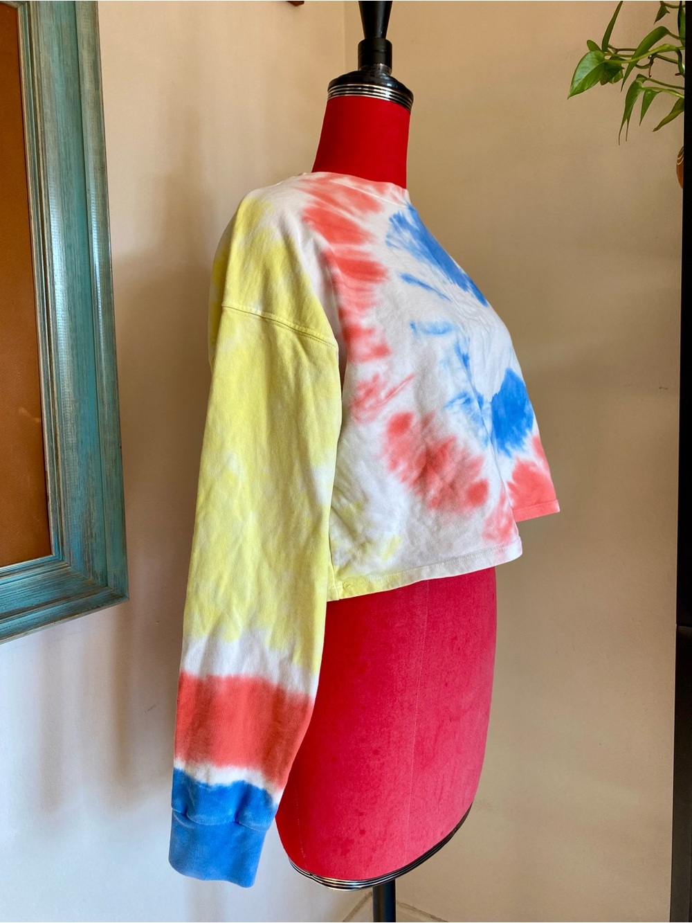 Tie-Dye Cropped Sweatshirt